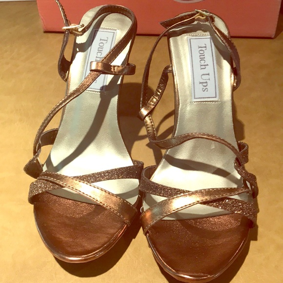 NWT  Bronze gold high-heel platform strappy sandal evening party shoe size 6 NEW - Picture 7 of 11